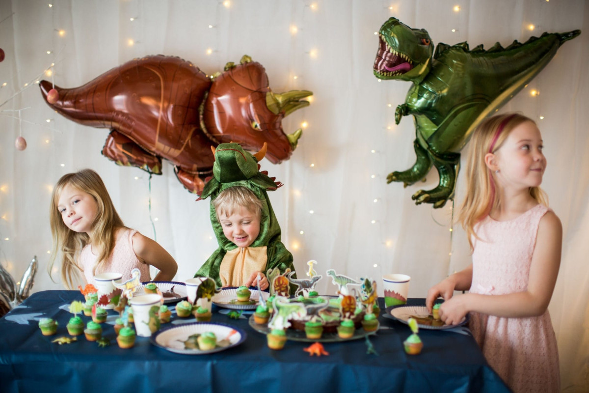 Disposable tableware at a children party